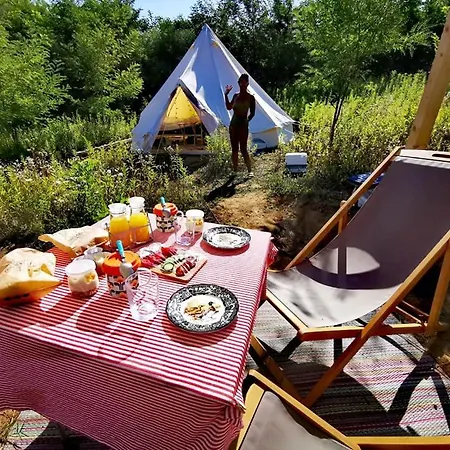 Koppany Pines Rewild Escapes - Wild Bell Tents *